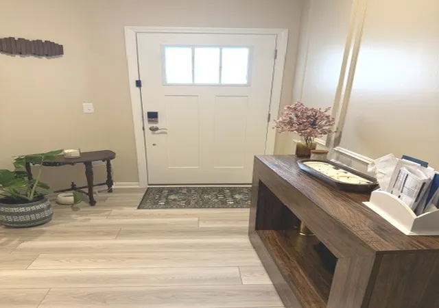 Photo 3 of Townhouse for sale at 341 Red Oak Cir, Volo, IL 60020 | MLS# 12651118 | Listing updated on 2026-10-07