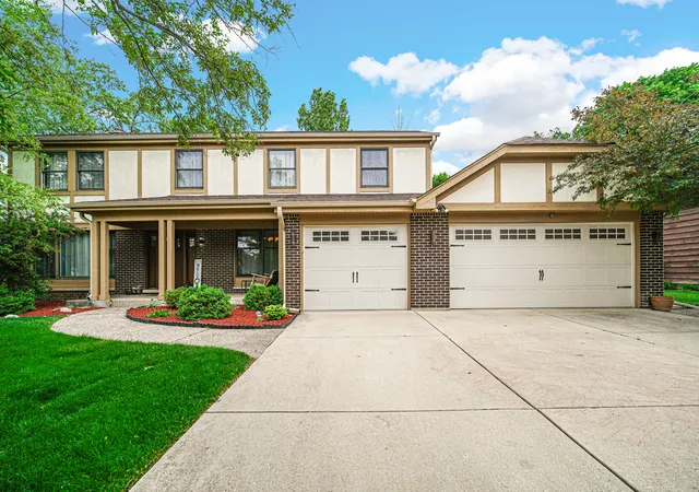 1st image of 3818 Russett Ln, Northbrook, IL 60062 | MLS# 12651234