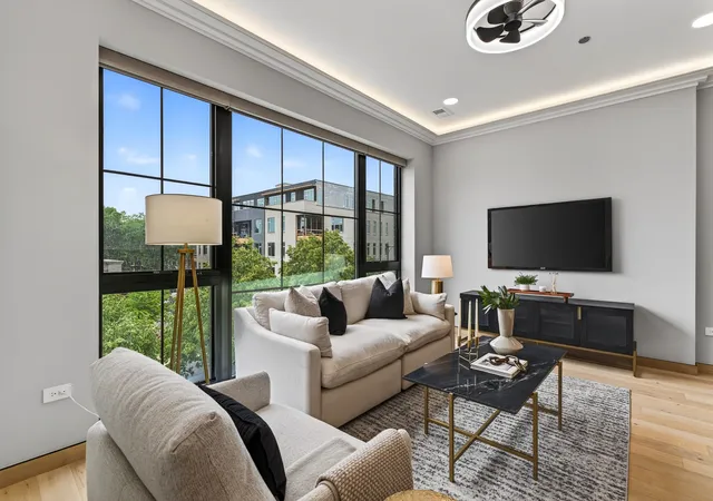 Homes for sale in Chicago, IL | 2024 W Irving Park Rd #302, Chicago, IL 60618 | MLS# 12651387