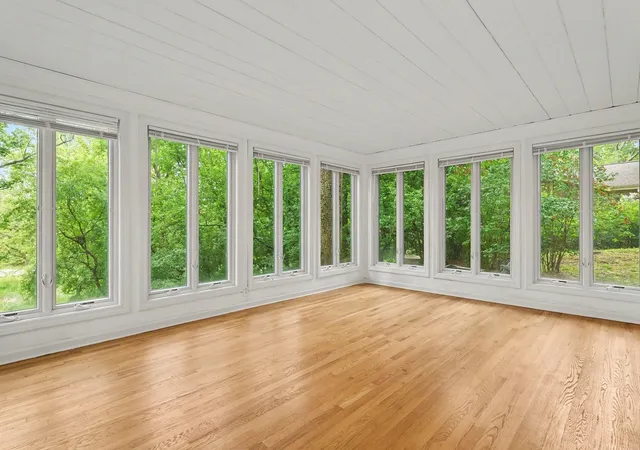 4th image of 61 Timberlake Rd, Barrington, IL 60010 | MLS# 12651412