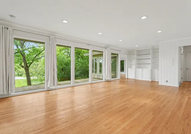 5th image of 61 Timberlake Rd, Barrington, IL 60010 | MLS# 12651412