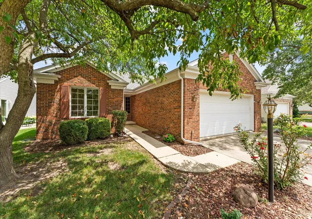 Homes for sale in Champaign, IL | 2412 Stillwater Dr, Champaign, IL 61821 | MLS# 12651518