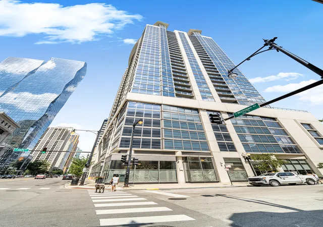 Homes for sale in Chicago, IL | 100 E 14Th St #2201, Chicago, IL 60605 | MLS# 12651561