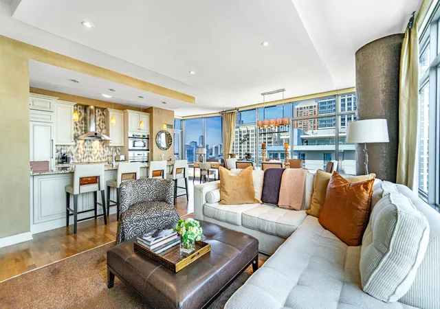 Homes for sale in Chicago, IL | 100 E 14Th St #2201, Chicago, IL 60605 | MLS# 12651561