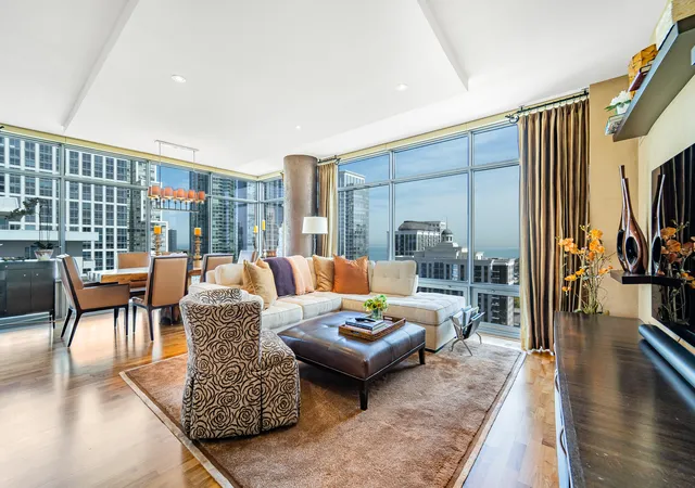 Homes for sale in Chicago, IL | 100 E 14Th St #2201, Chicago, IL 60605 | MLS# 12651561