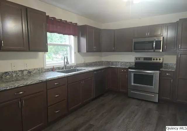 2nd image of 303 N Washington, Carthage, IL 62321 | MLS# 12651602