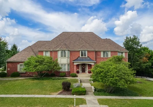 Photo 1 of Single family home for sale at 4 Bohrer Ct, Bloomington, IL 61704 | MLS# 12651639 | Listing updated on 2026-10-07