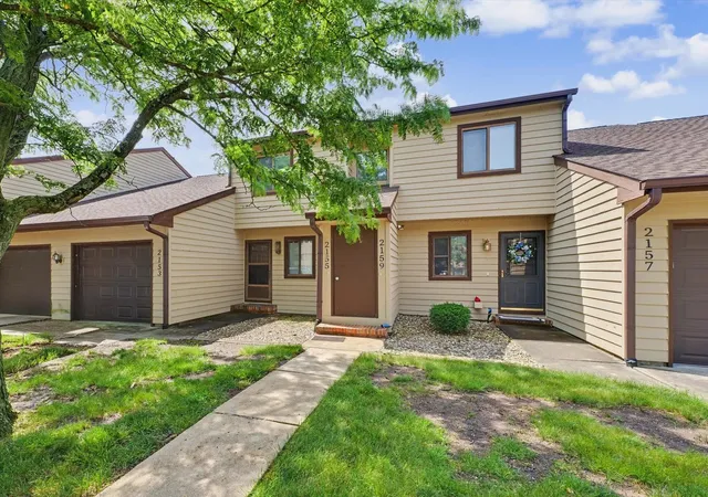 Homes for sale in Champaign, IL | 2155 Harbortown Cir #2155, Champaign, IL 61821 | MLS# 12651661