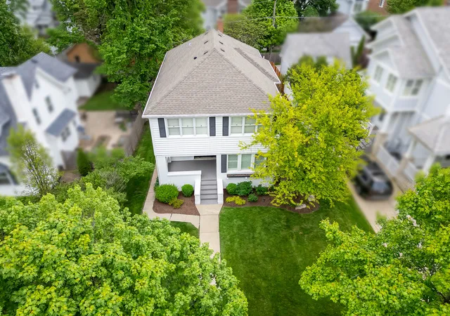 Homes for sale in Hinsdale, IL | 9 S Bruner St, Hinsdale, IL 60521 | MLS# 12651678