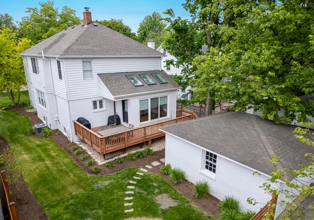Homes for sale in Hinsdale, IL | 9 S Bruner St, Hinsdale, IL 60521 | MLS# 12651678