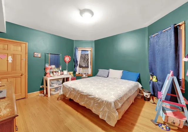 4th image of 3529 W 63Rd Pl, Chicago, IL 60629 | MLS# 12651696