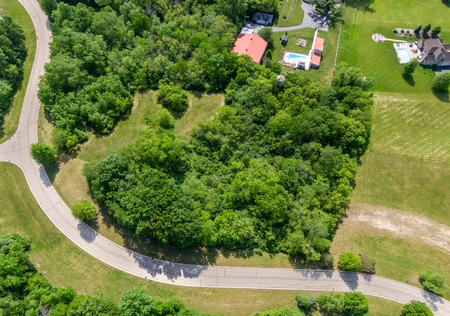 Homes for sale in Spring Grove, IL | 7393 English Oak Ln, Spring Grove, IL 60081 | MLS# 12651874