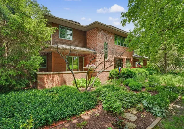 Homes for sale in Urbana, IL | 610 W Florida Ave, Urbana, IL 61801 | MLS# 12651909