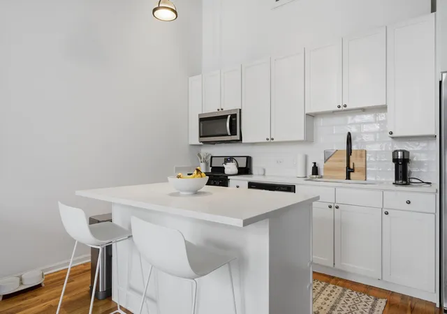 Homes for sale in Chicago, IL | 758 N Larrabee St #514, Chicago, IL 60654 | MLS# 12652004