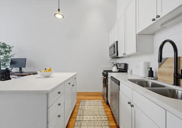 Homes for sale in Chicago, IL | 758 N Larrabee St #514, Chicago, IL 60654 | MLS# 12652004