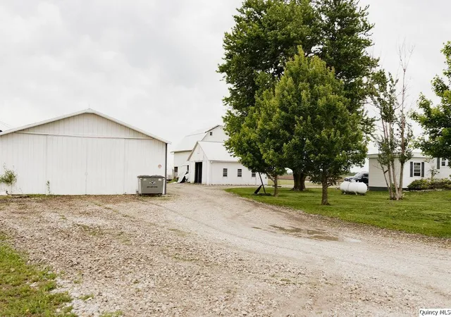 3rd image of 2201 N 2700Th, Golden, IL 62339 | MLS# 12652125