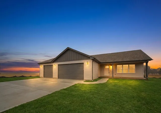 Homes for sale in Manteno, IL | 477 Emma Dr, Manteno, IL 60950 | MLS# 12652253