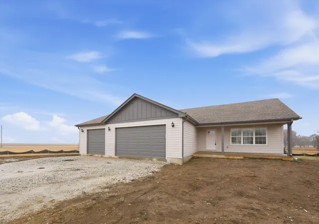 Homes for sale in Manteno, IL | 477 Emma Dr, Manteno, IL 60950 | MLS# 12652253