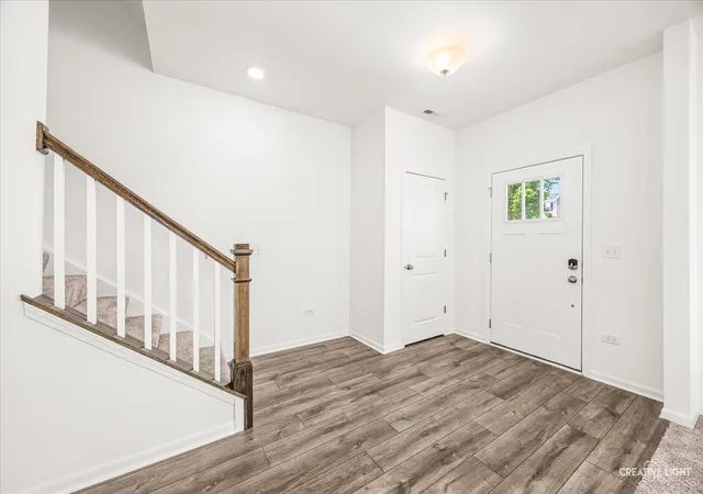 3rd image of 4427 Chelsea Manor Cir, Aurora, IL 60504 | MLS# 12652293