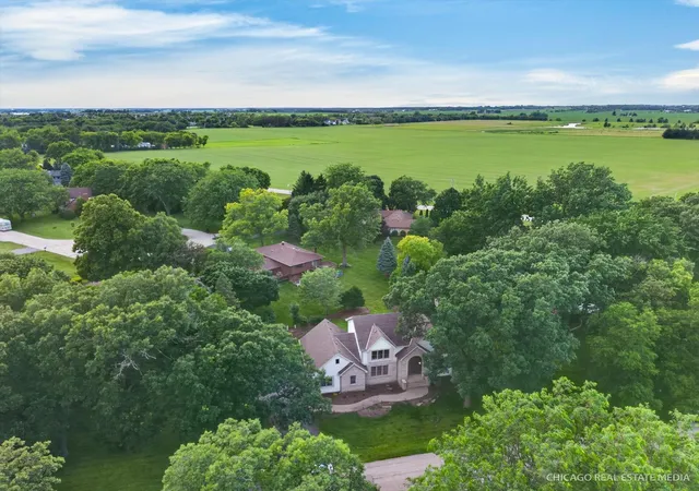 Homes for sale in St. Charles, IL | 5n672 Jens Jensen Ln, St. Charles, IL 60175 | MLS# 12652319