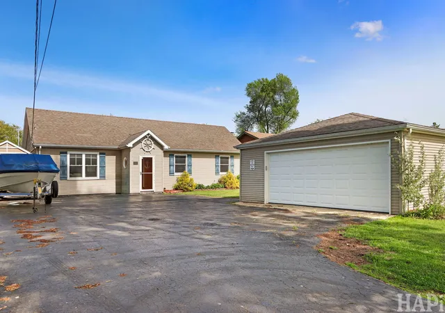 3rd image of 707 Kingston Blvd, Mc Henry, IL 60050 | MLS# 12652385