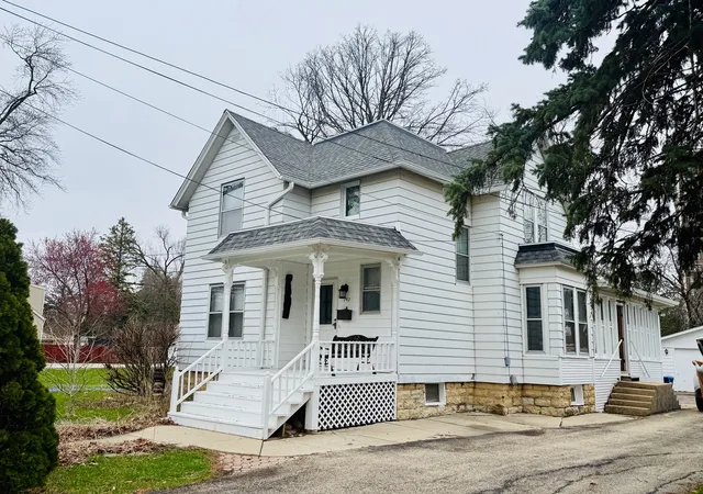 Homes for sale in De Kalb, IL | 742 S 4th St, De Kalb, IL 60115 | MLS# 12652446