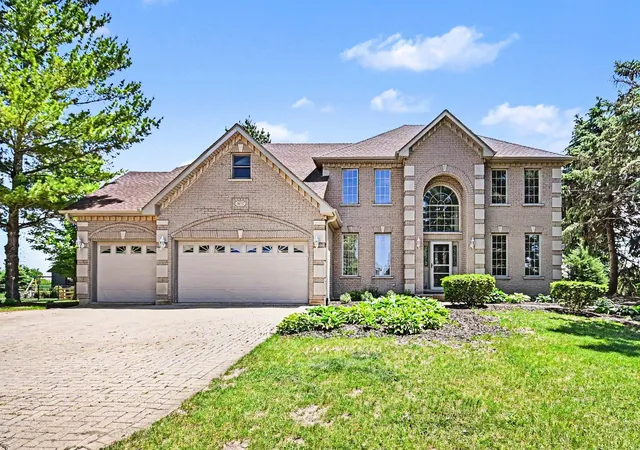 Photo 1 of Single family home for sale at 19057 S Saddlebrook Dr, Shorewood, IL 60404 | MLS# 12652527 | Listing updated on 2026-08-16