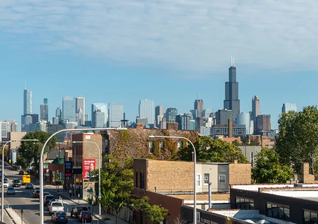 50th image of 2054 W Grand Ave, Chicago, IL 60612 | MLS# 12652644