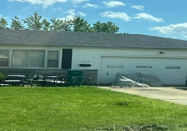 Photo 3 of Single family home for sale at 3275 E Duchess Dr, Decatur, IL 62521 | MLS# 12652672 | Listing updated on 2026-09-16