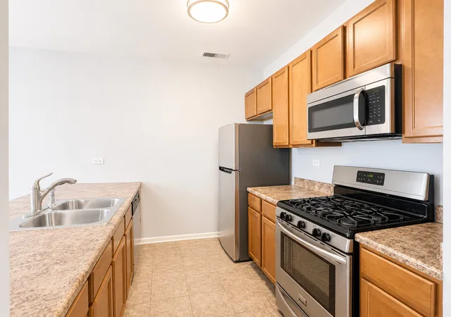 Photo 3 of Condo for sale at 3506 S State St #308, Chicago, IL 60609 | MLS# 12652714 | Listing updated on 2026-09-21