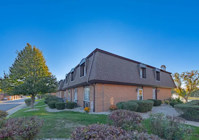 1st image of 3232 Chestnut Dr, Flossmoor, IL 60422 | MLS# 12652741