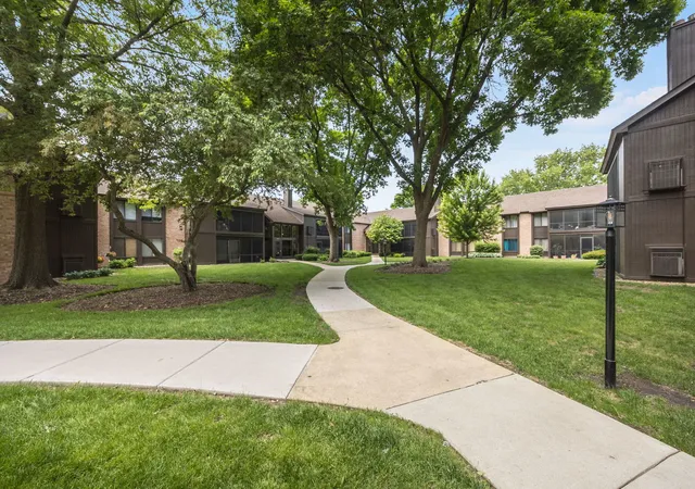 Photo 1 of Condo for sale at 740 Saint Andrews Ln #41, Crystal Lake, IL 60014 | MLS# 12652939 | Listing updated on 2026-10-09