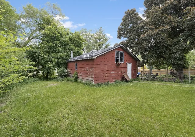 3rd image of 218 N London Ave, Rockford, IL 61107 | MLS# 12652984