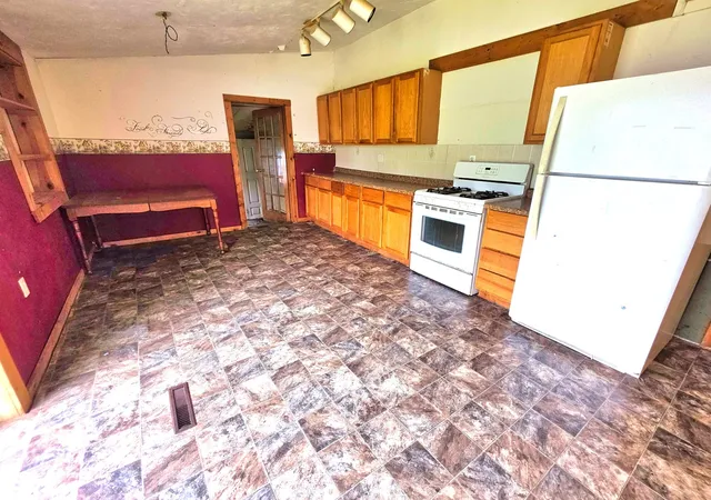 4th image of 343 S 1St St Se, Clay City, IL 62824 | MLS# 12653025
