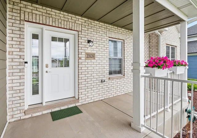 Photo 2 of Single family home for sale at 20929 Lakewoods Ln, Shorewood, IL 60404 | MLS# 12653079 | Listing updated on 2026-09-20