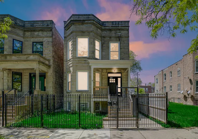 Homes for sale in Chicago, IL | 5718 S Sangamon St, Chicago, IL 60621 | MLS# 12653080