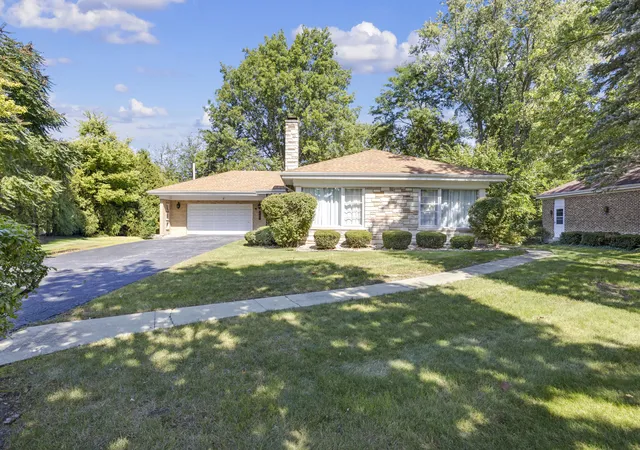 1st image of 2307 Flossmoor Rd, Flossmoor, IL 60422 | MLS# 12653098