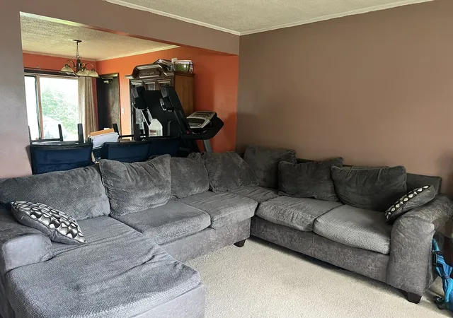 3rd image of 22745 Valley Dr, Richton Park, IL 60471 | MLS# 12653251