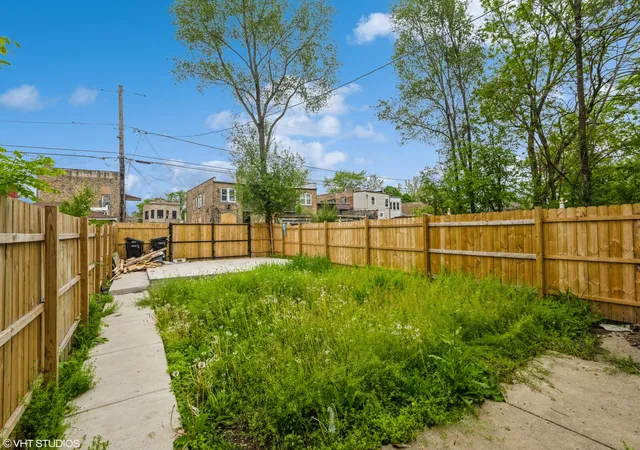 Homes for sale in Chicago, IL | 1002 N Avers Ave, Chicago, IL 60651 | MLS# 12653322