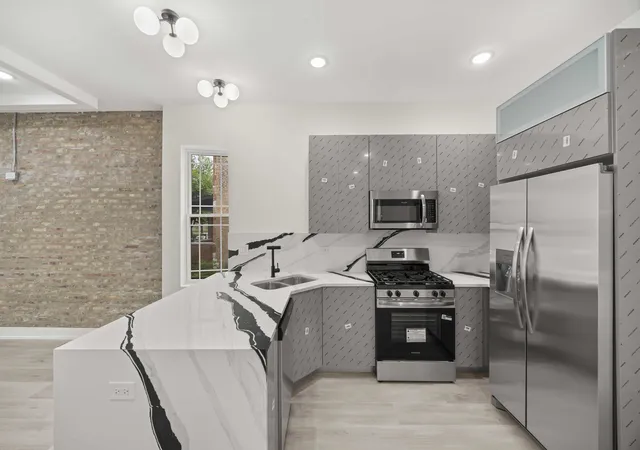Homes for sale in Chicago, IL | 7232 S Union Ave, Chicago, IL 60621 | MLS# 12653358