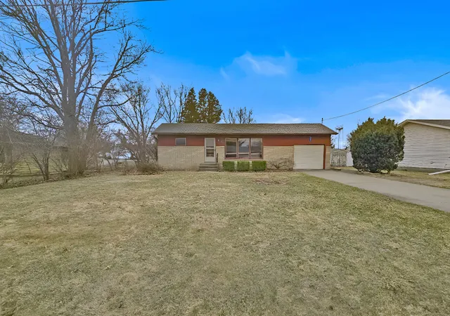 Homes for sale in Sherrard, IL | 302 Garrett St, Sherrard, IL 61281 | MLS# 12653606