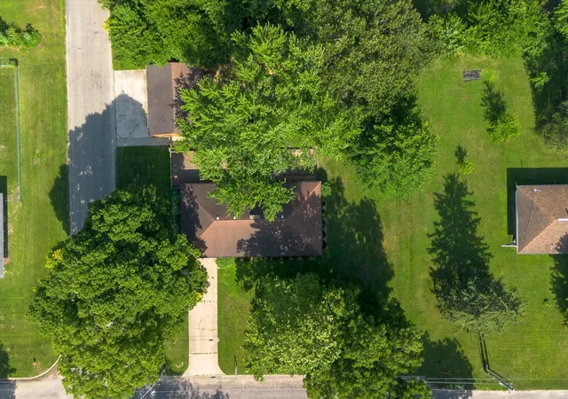 5th image of 1048 Warren St, Henry, IL 61537 | MLS# 12653639