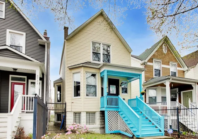 Photo 2 of Single family home for sale at 3735 W Palmer St, Chicago, IL 60647 | MLS# 12653689 | Listing updated on 2026-09-16