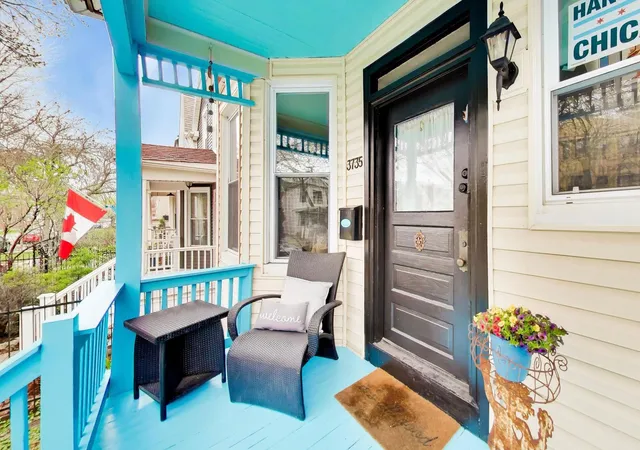 Photo 3 of Single family home for sale at 3735 W Palmer St, Chicago, IL 60647 | MLS# 12653689 | Listing updated on 2026-09-16