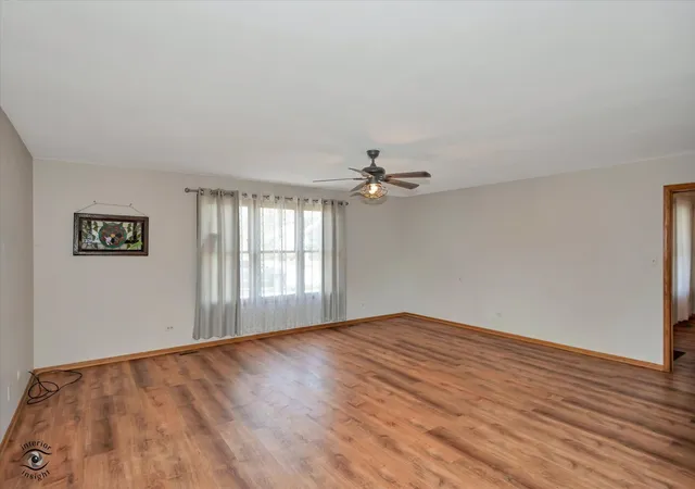 3rd image of 8001 Lockwood Ave S, Burbank, IL 60459 | MLS# 12653779