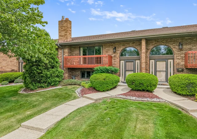 Homes for sale in Lemont, IL | 1109 Warner Ave, Lemont, IL 60439 | MLS# 12653828
