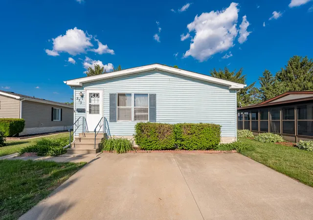 Homes for sale in Belvidere, IL | 273 Fox Ln, Belvidere, IL 61008 | MLS# 12653880