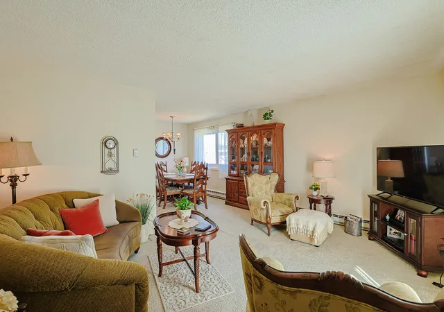 3rd image of 230 Klein Creek Ct, Carol Stream, IL 60188