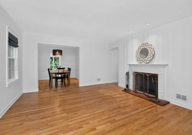 4th image of 14 Walnut Rd, Glen Ellyn, IL 60137 | MLS# 12653942
