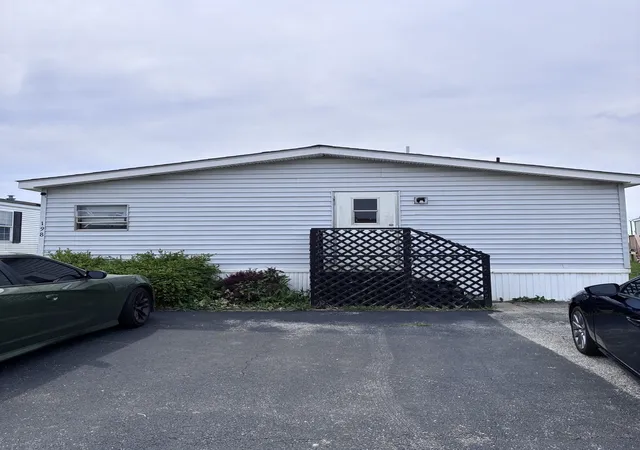 1st image of 198 Park Ln, Sauk Village, IL 60411 | MLS# 12654146